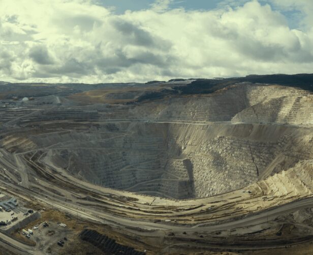 Case study mining 16 9