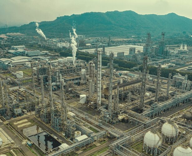 Case study refinery 16 9